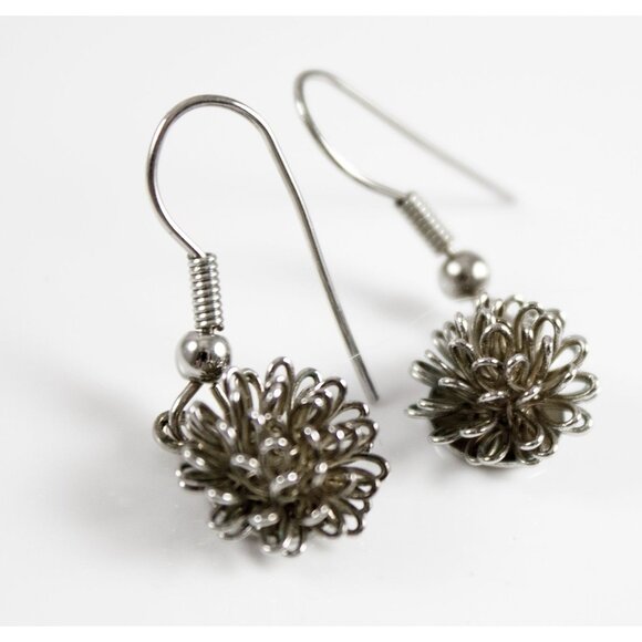 Silver-Tone Wire Flower Dandelion Pierced Ball Earrings 1/2" - Picture 1 of 4